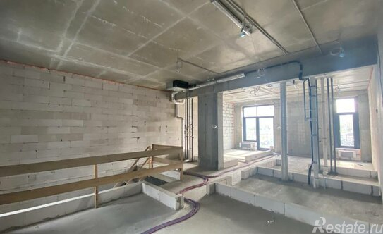 Продажа 4-комн квартиры на вторичном рынке Новоясеневский пр-кт,  д. 3В