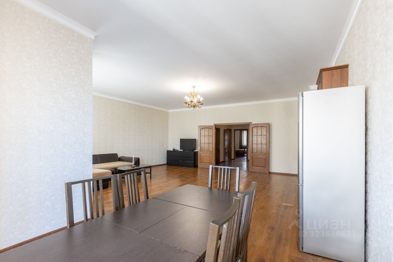 Продажа 3-комн квартиры на вторичном рынке Верхняя Красносельская улица, 19с2