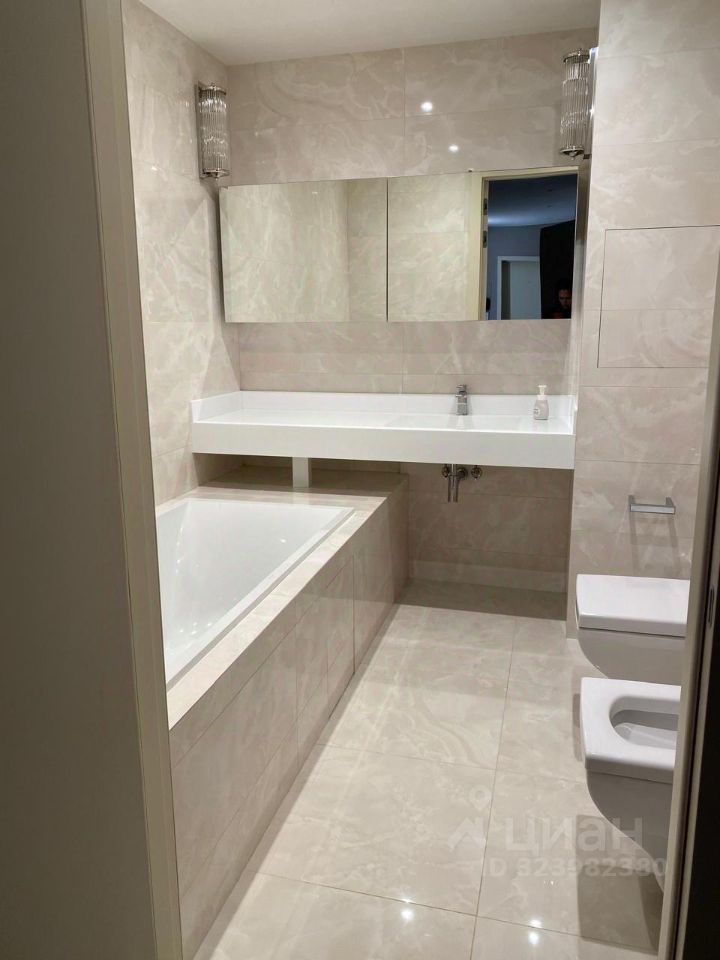 Продажа 3-комн квартиры на вторичном рынке проезд Березовой Рощи, 10