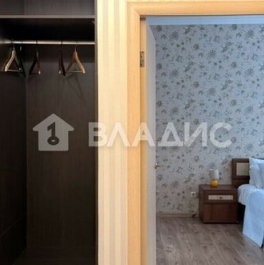 Продажа 2-комн квартиры на вторичном рынке улица Оптиков,  д. 34 к1