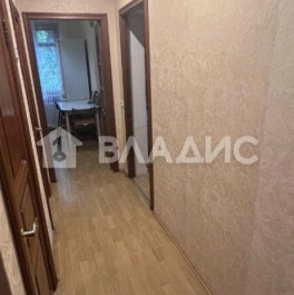 Продажа 3-комн квартиры на вторичном рынке Подольск г, Климовск мкр, Индустриальная ул,  д. 9