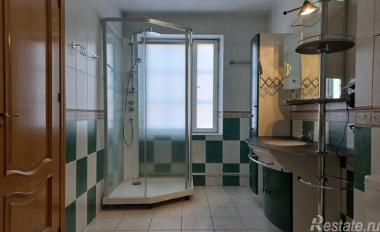 Продажа 6-комн квартиры на вторичном рынке ул Репищева,  д. 4,  к. 7