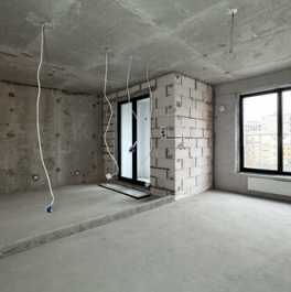 Продажа 3-комн квартиры на вторичном рынке Петровский пр-кт,  д. 28 к1 с1