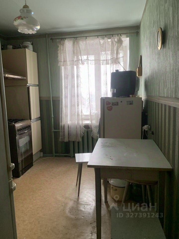 Продажа 3-комн квартиры на вторичном рынке пос. Металлострой, улица Богайчука, 4