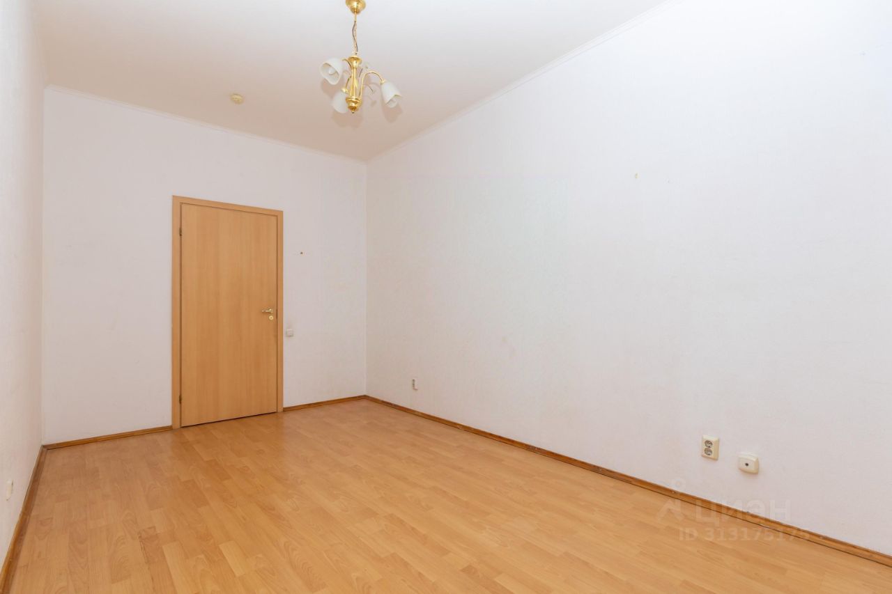 Продажа 2-комн квартиры на вторичном рынке 10-я Советская улица, 4-6