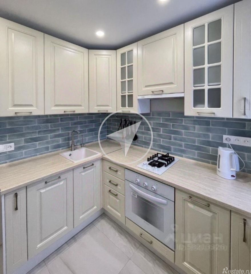 Продажа 2-комн квартиры на вторичном рынке Стрельбищенский пер,  д. 12