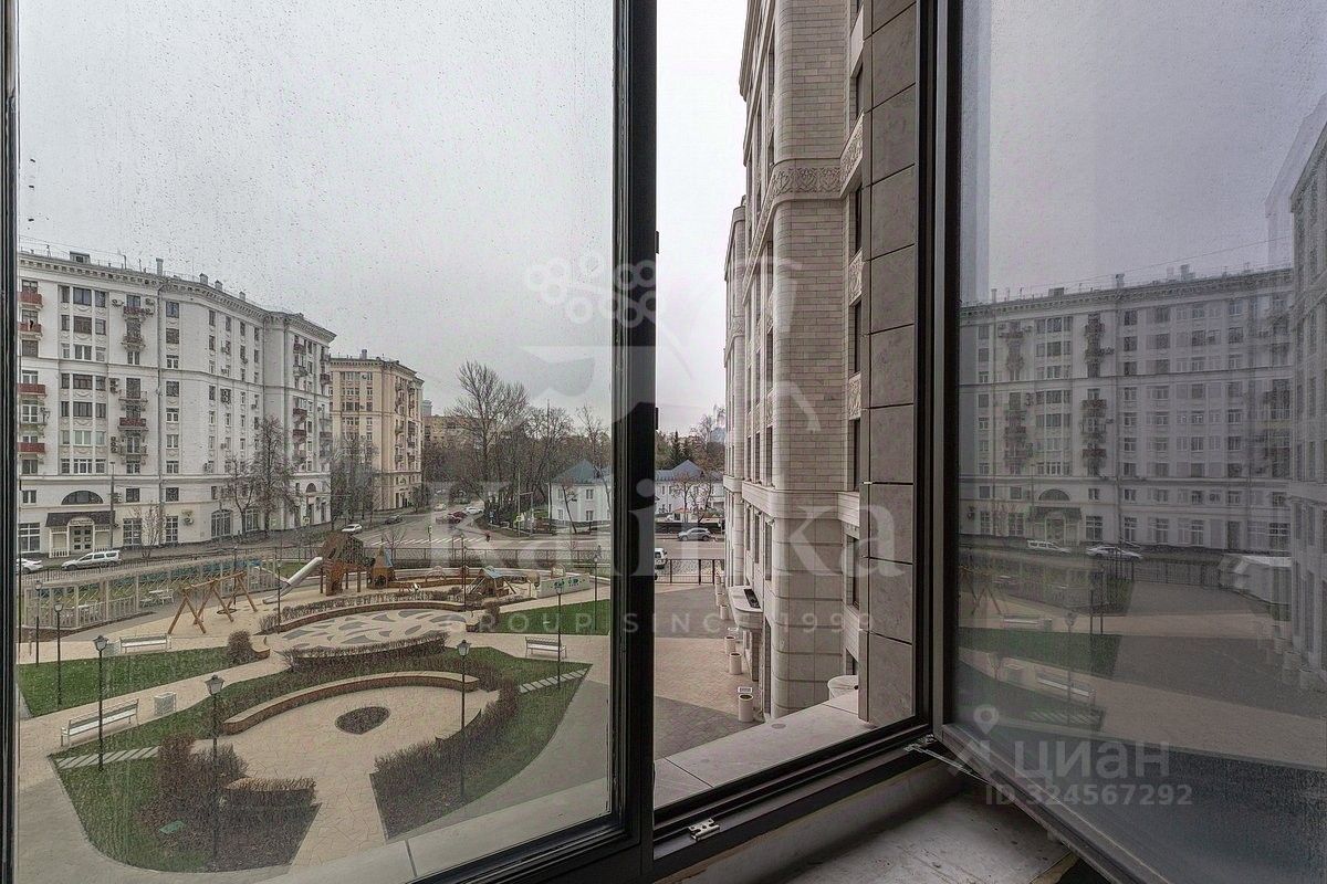 Продажа 3-комн квартиры на вторичном рынке улица Врубеля, 4к1