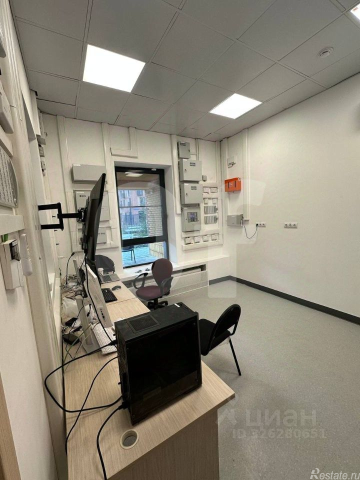Продажа офиса Красноказарменная улица,  д. 15 с3