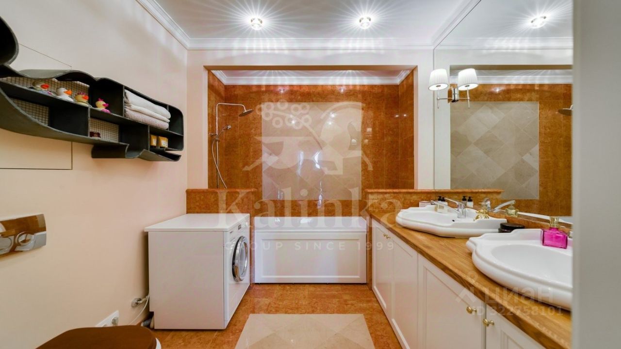 Продажа 4-комн квартиры на вторичном рынке Староволынская улица, 12к5