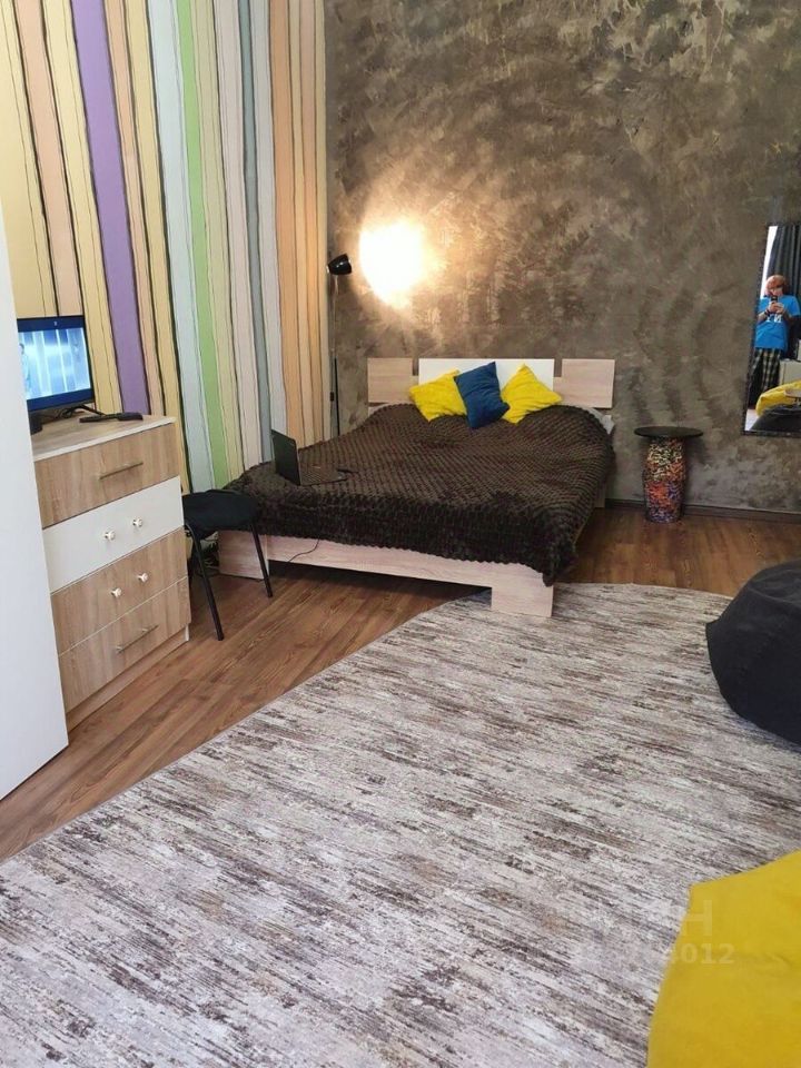 Продажа 5-комн квартиры на вторичном рынке Загородный проспект, 21-23