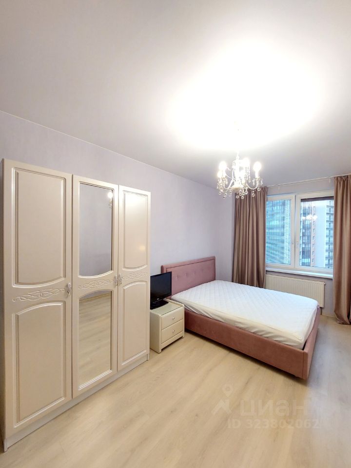 Аренда 1-комн квартиры на вторичном рынке Комендантский проспект, 51к1