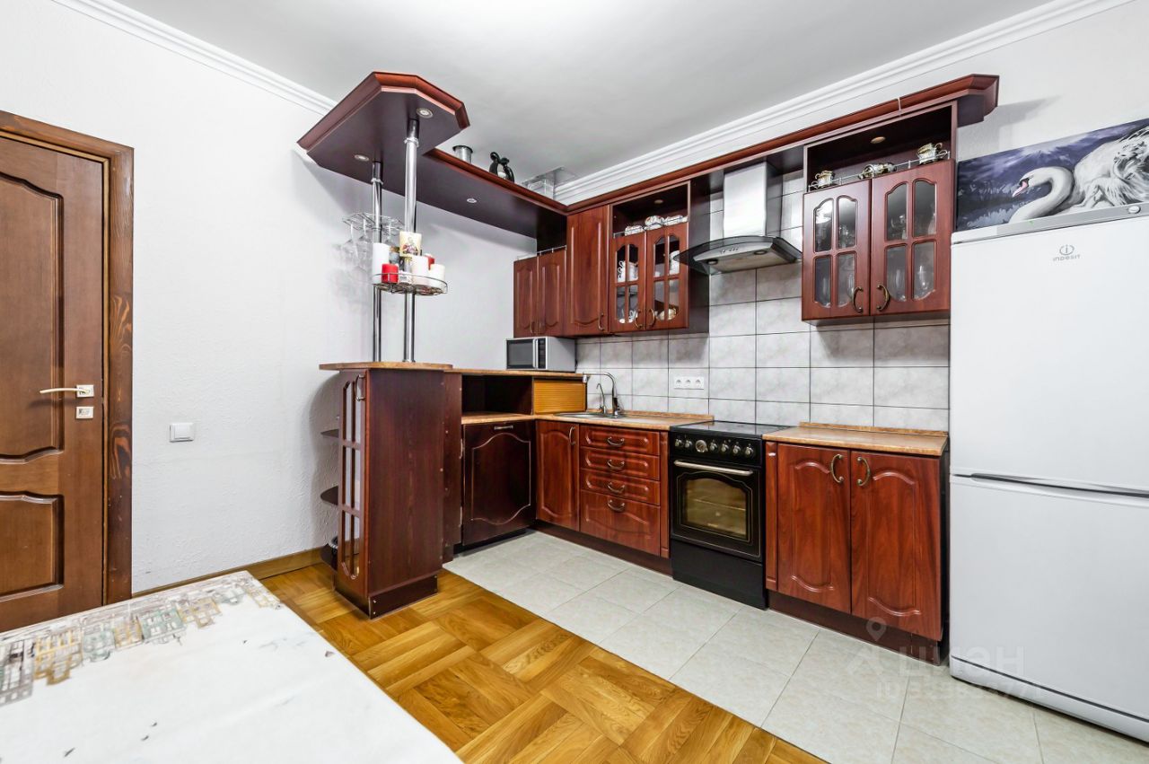 Продажа 2-комн квартиры на вторичном рынке набережная Реки Смоленки, 3к2