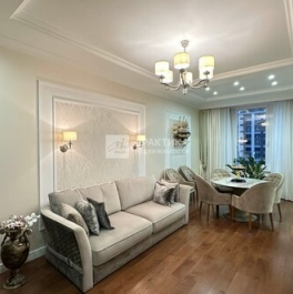 Продажа 4-комн квартиры на вторичном рынке Кастанаевская улица,  д. 66