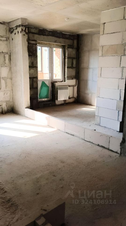 Продажа 1-комн квартиры на вторичном рынке Лобня, Кольцевая улица,  д. 12