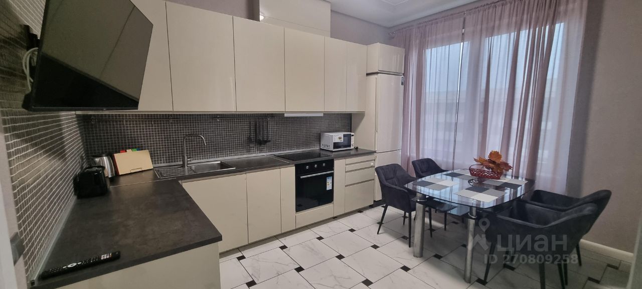 Аренда 2-комн квартиры на вторичном рынке Вязовая улица, 8