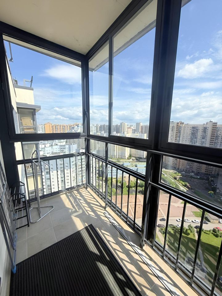 Аренда 2-комн квартиры на вторичном рынке Мебельная улица, 49/92