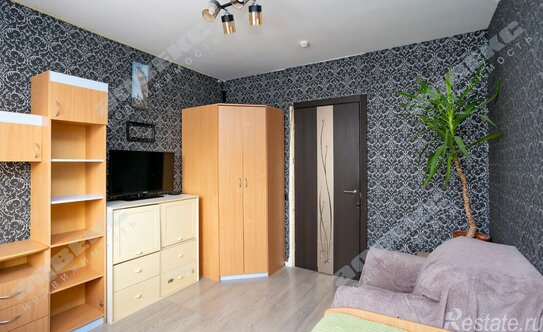 Продажа 2-комн квартиры на вторичном рынке Союзный пр-кт,  д. 8 к1