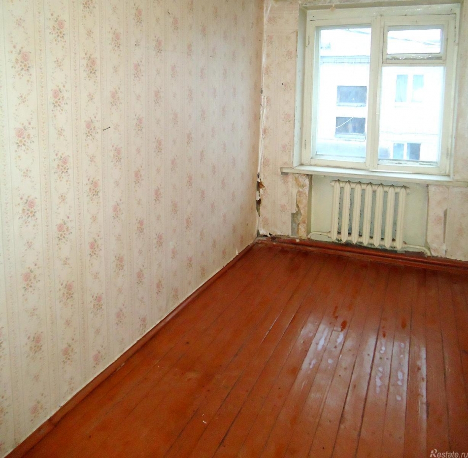 Продажа 2-комн квартиры на вторичном рынке Сланцы г, 1 Мая ул ,  д. 18
