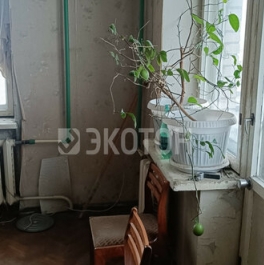 Продажа 3-комн квартиры на вторичном рынке улица Маршала Казакова