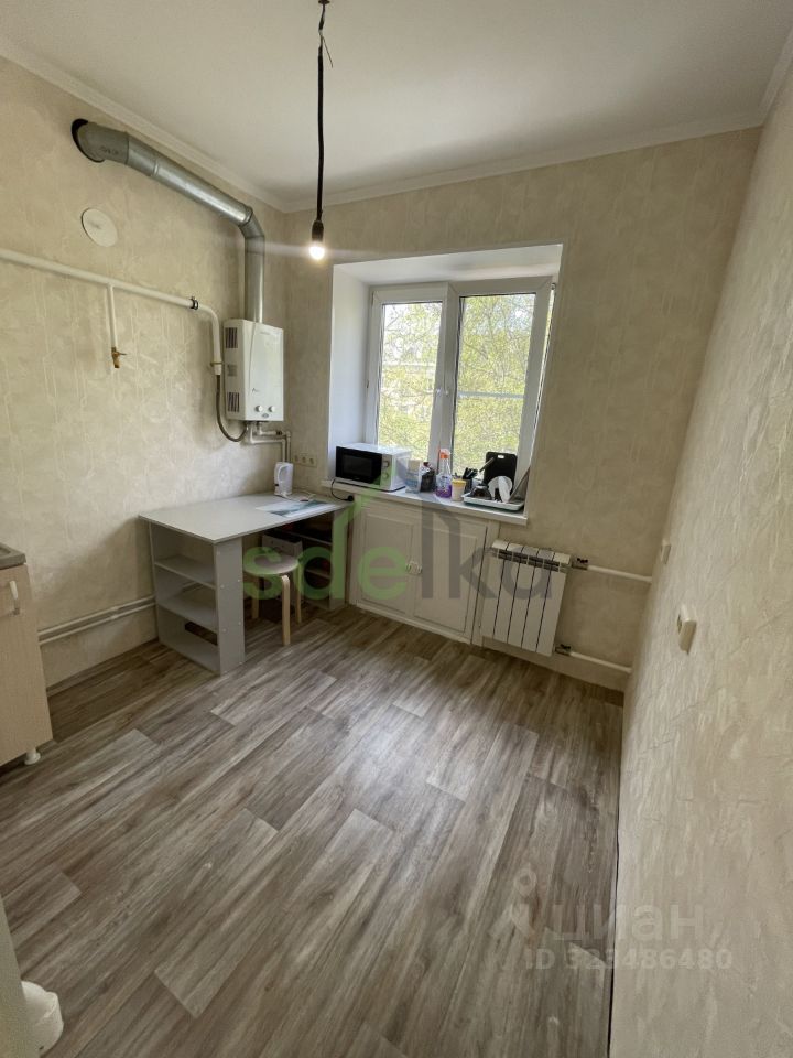 Продажа 1-комн квартиры на вторичном рынке Климовск мкр, улица Западная,  д. 8