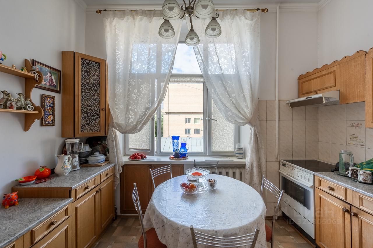 Продажа 3-комн квартиры на вторичном рынке переулок Померанцев, 7