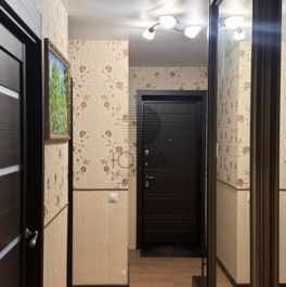 Продажа 3-комн квартиры на вторичном рынке Славы пр-кт,  д. 16