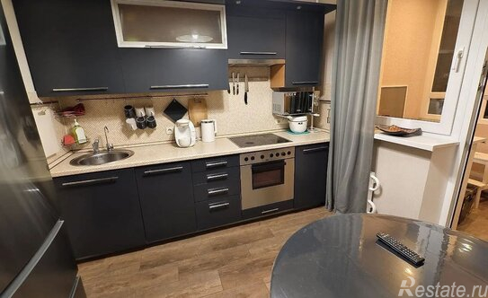 Аренда 3-комн квартиры на вторичном рынке ул Декабристов,  д. 26