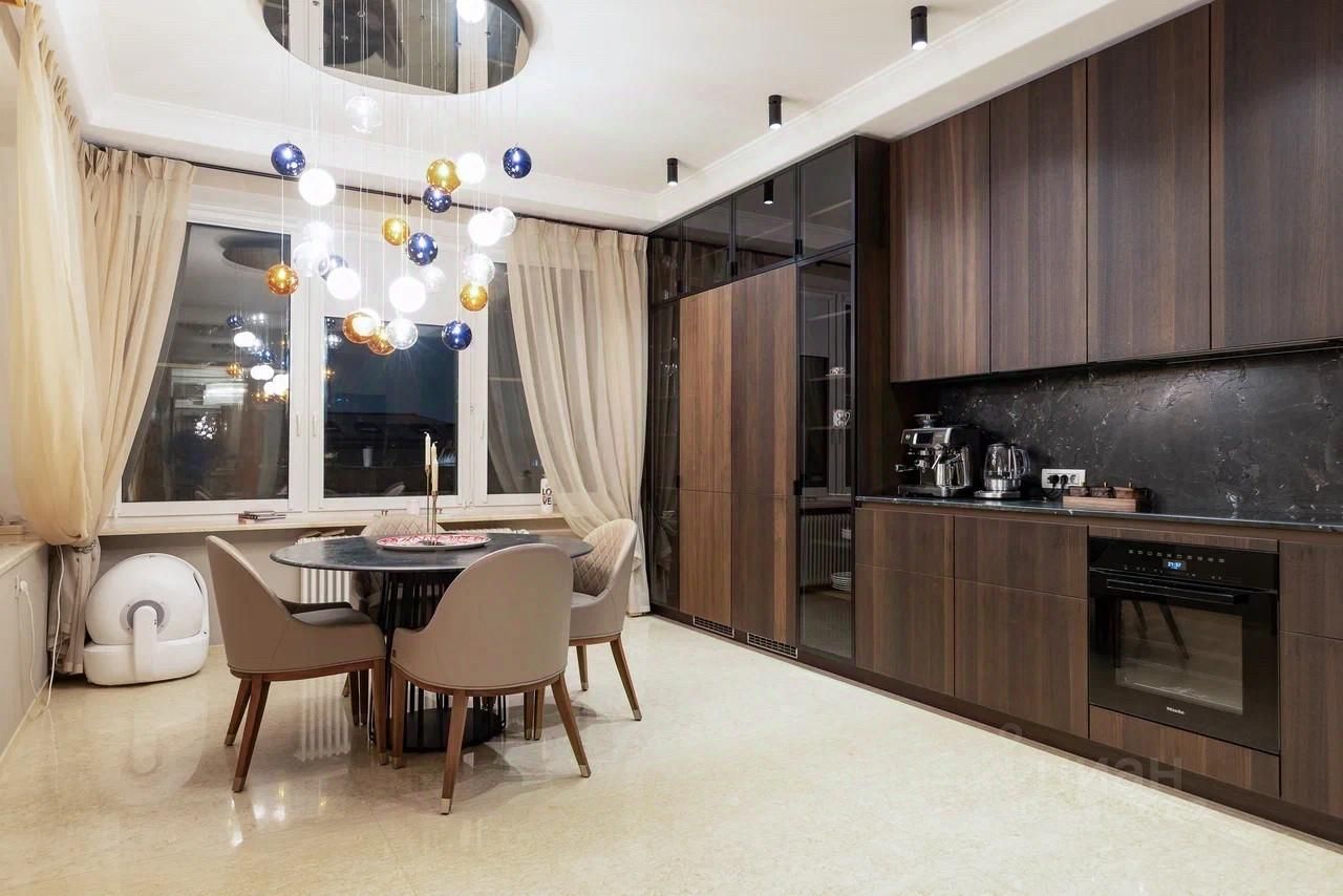 Продажа 4-комн квартиры на вторичном рынке Филипповский переулок, 8С1