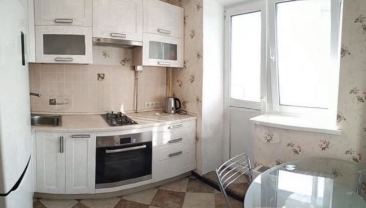 Продажа 1-комн квартиры на вторичном рынке с. Тарасовка, улица Центральная,  д. 11