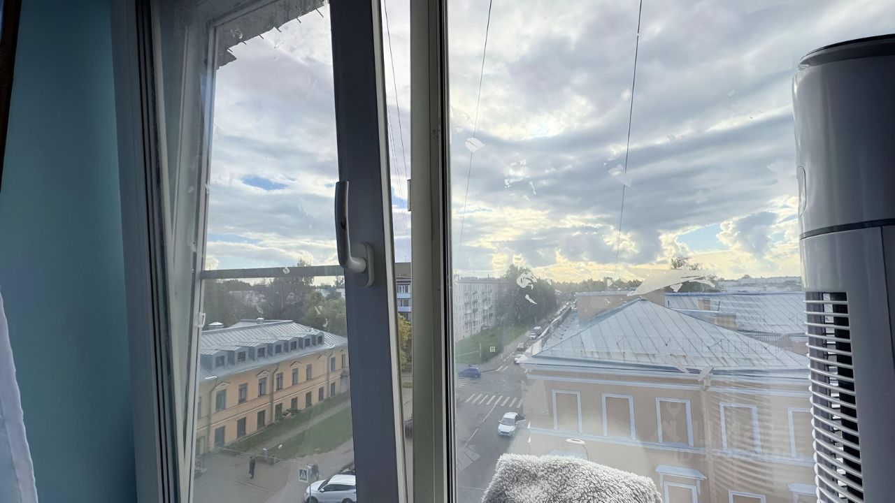 Продажа 2-комн квартиры на вторичном рынке Кронштадт, проспект Ленина, 8