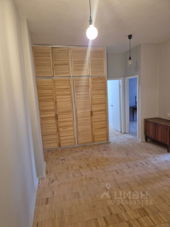 Аренда 3-комн квартиры на вторичном рынке переулок 1-й Тружеников, 19/4С3