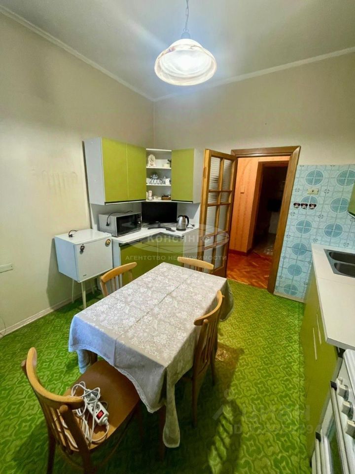 Продажа 2-комн квартиры на вторичном рынке Ермолаевский переулок, 8