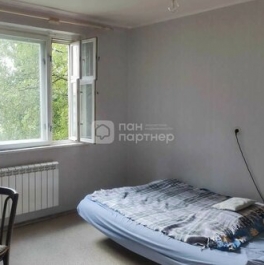 Продажа 2-комн квартиры на вторичном рынке Школьная улица