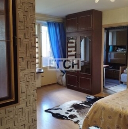 Продажа 2-комн квартиры на вторичном рынке улица Рогова,  д. 9