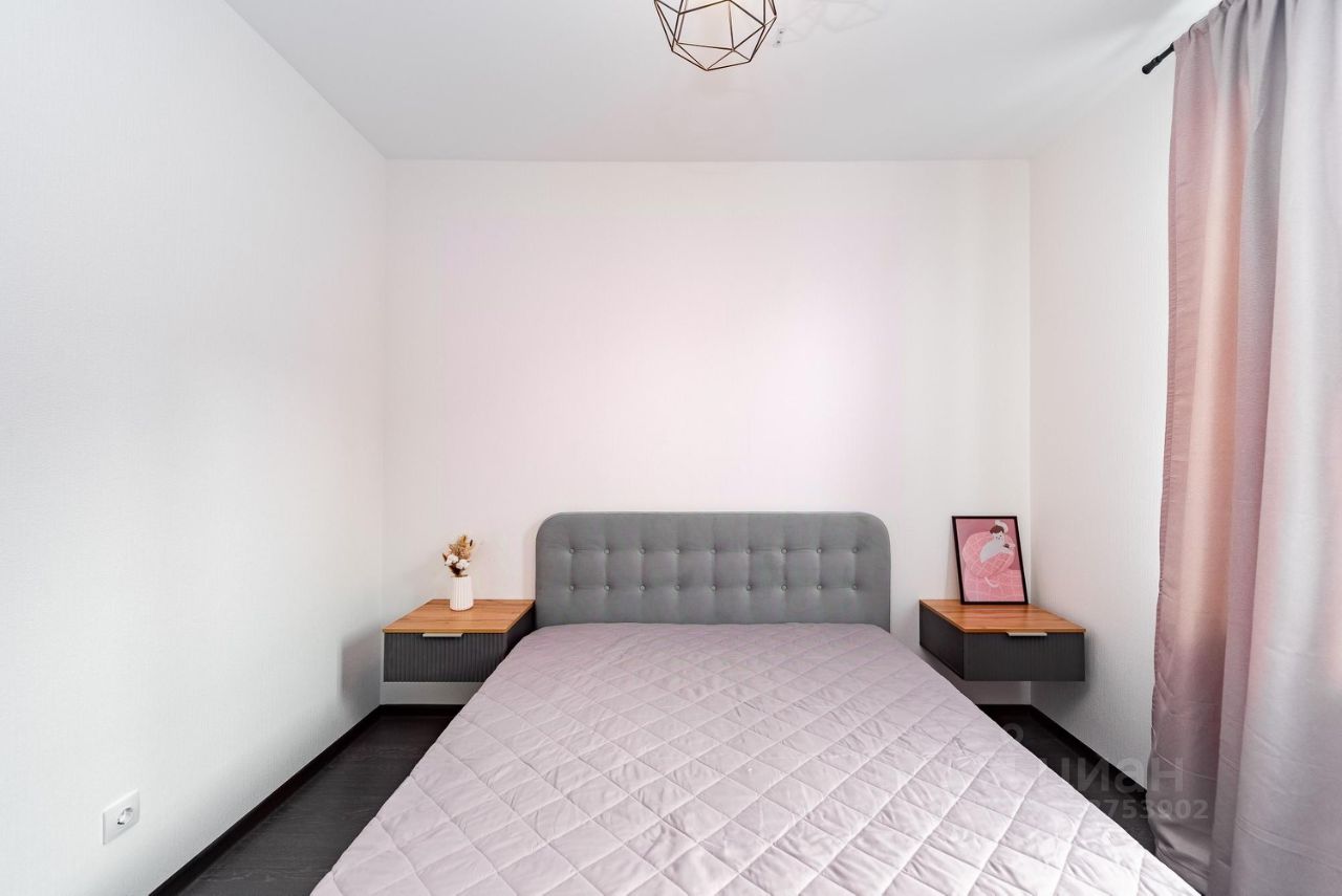 Аренда 2-комн квартиры на вторичном рынке улица Ивана Куликова, 12