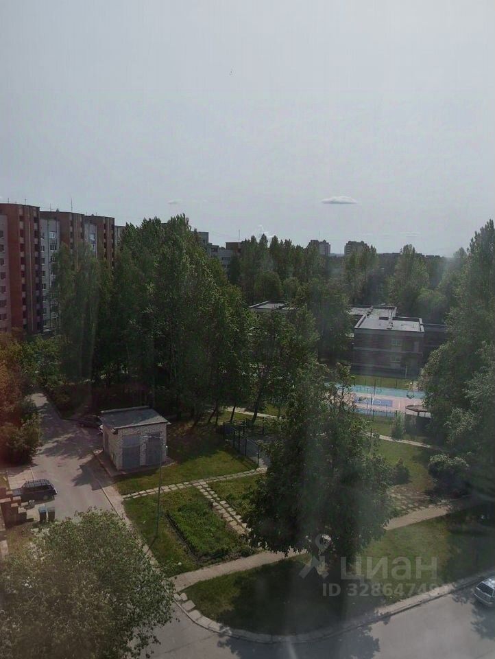 Продажа 3-комн квартиры на вторичном рынке Сосновый Бор, проспект Героев, 29