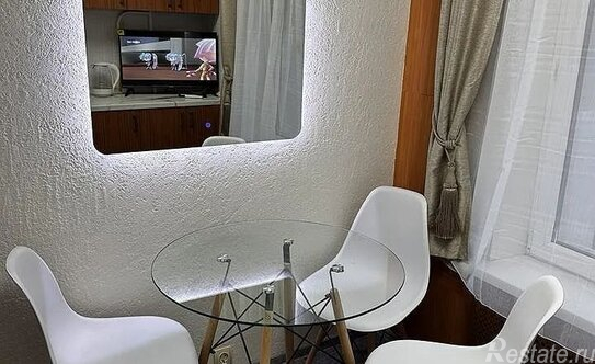 Аренда 2-комн квартиры на вторичном рынке ул Медиков,  д. 13