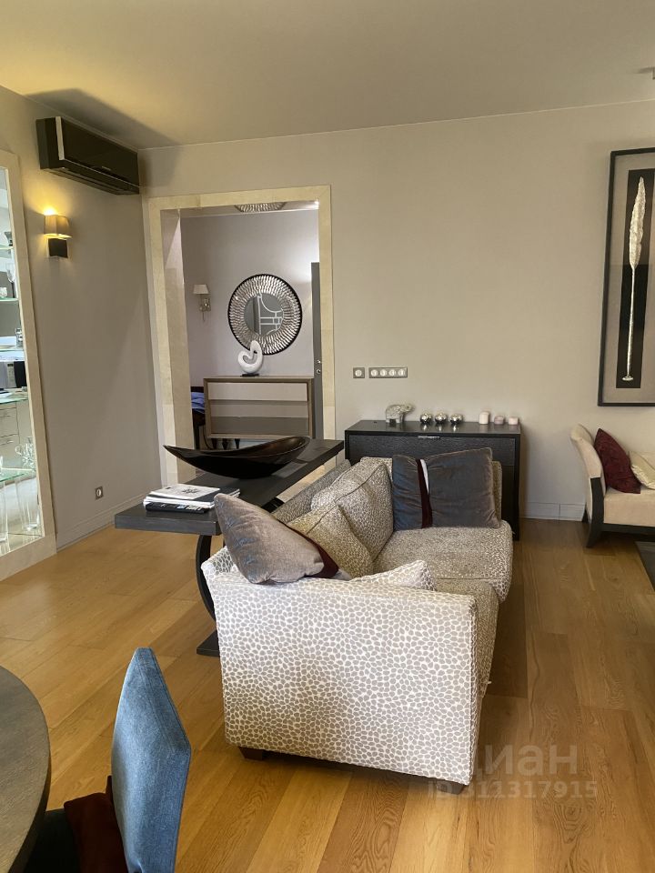 Продажа 2-комн квартиры на вторичном рынке Ломоносовский проспект, 25к3