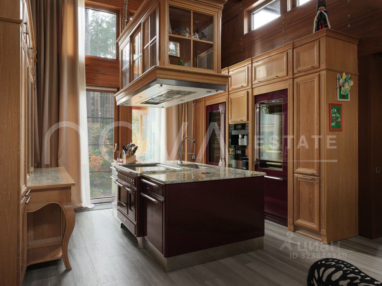 Продажа дома пос. Комарово, улица Курортная