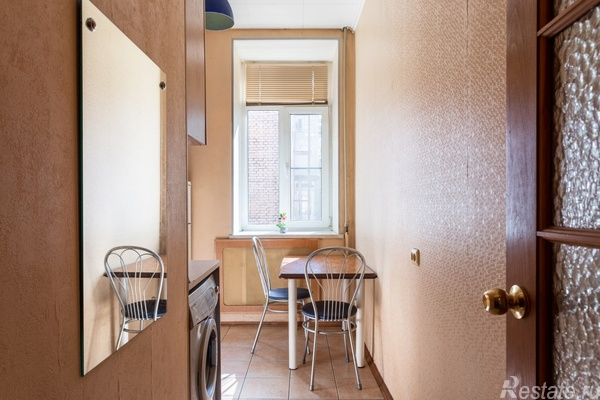 Продажа 2-комн квартиры на вторичном рынке Александра Невского ул,  д. 6