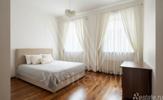 Продажа 5-комн квартиры на вторичном рынке Варсонофьевский переулок,  д. 6