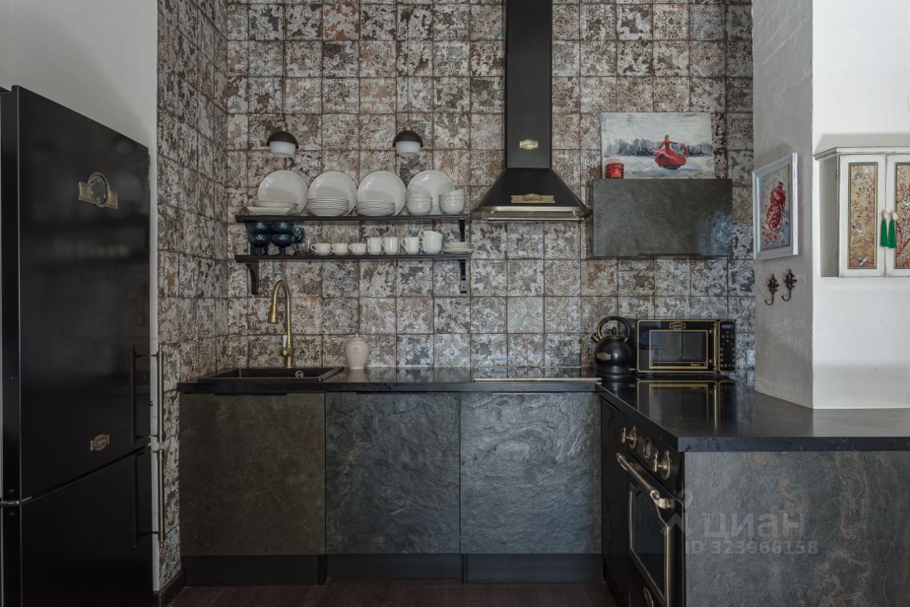 Продажа 2-комн квартиры на вторичном рынке Нагорная улица, 7К1