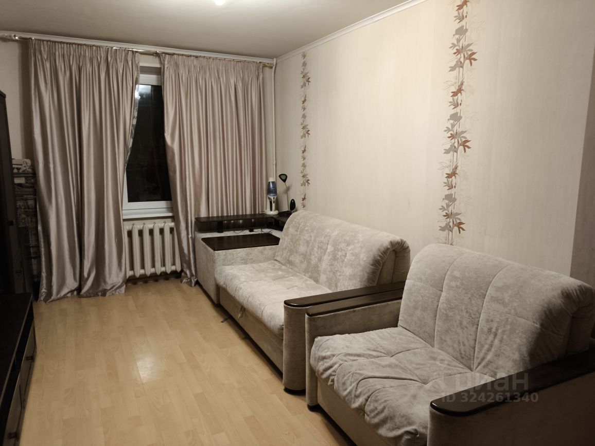 Аренда 2-комн квартиры на вторичном рынке 13-я Парковая улица, 14