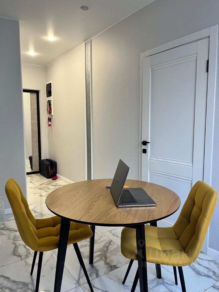 Продажа 1-комн квартиры на вторичном рынке Красногорск, бульвар Подмосковный, 14