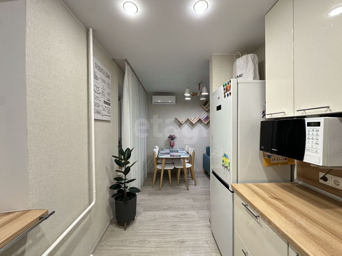 Продажа 3-комн квартиры на вторичном рынке улица Фомичевой, 3С1