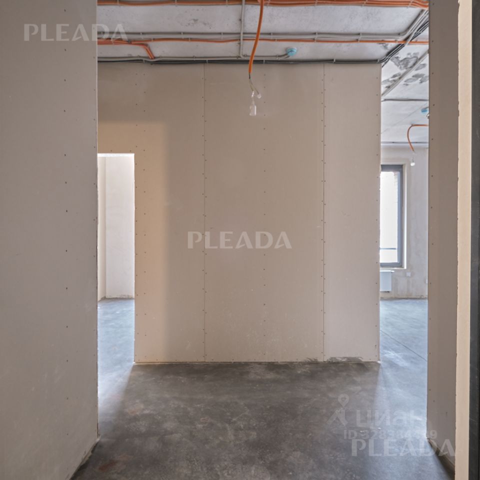 Продажа 2-комн квартиры на вторичном рынке улица Стахановцев, 1