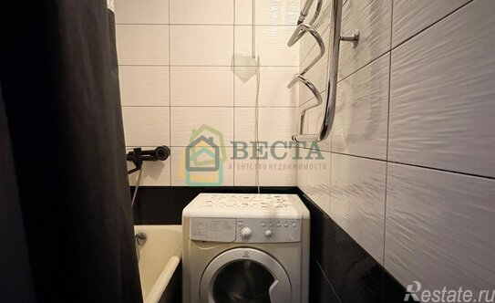 Продажа 3-комн квартиры на вторичном рынке ул Наличная,  д. 40,  к. 1