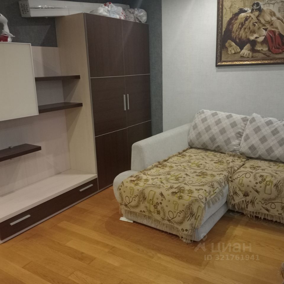 Продажа 3-комн квартиры на вторичном рынке Чехов, Московская улица, 98