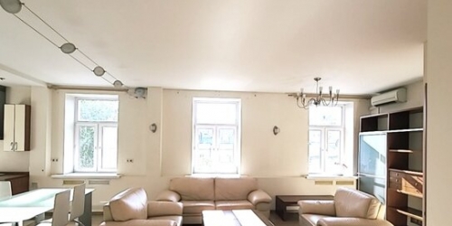 2-комн квартира Кисловский Ср. пер,  д. 7/10