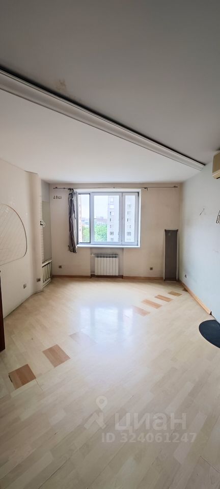 Продажа 4-комн квартиры на вторичном рынке Измайловский проезд, 13